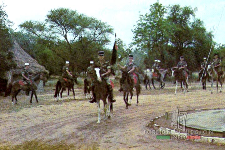 1er REC - Tchad - Operation Tacaud - peloton monte - 1979