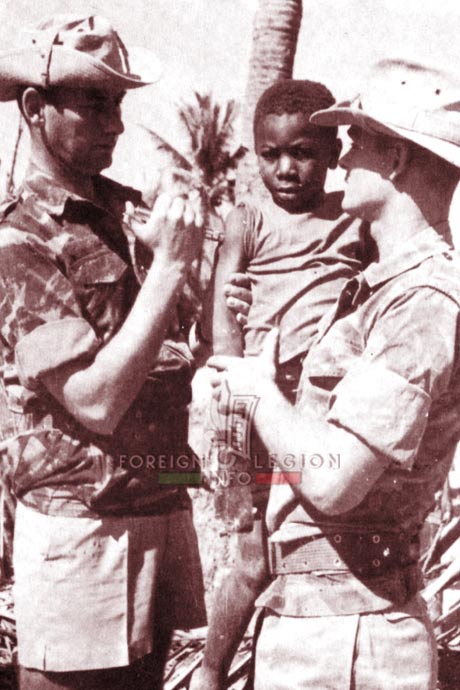 DLEC - Comoros Detachment - Foreign Legion - 7th Company - Mayotte - vaccination - 1975