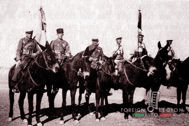 GCMP - Mounted and Motorized Company Group - 3e REI - 3rd REI - 3 REI - Foreign Legion - Africa - Morocco - Mounted Companies - Fanions - 1943